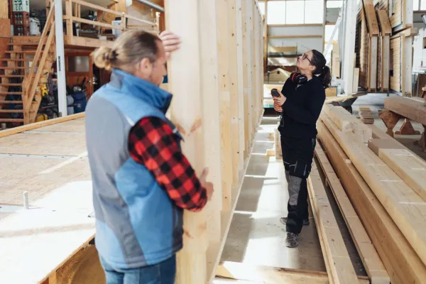 Les Avantages de la Fabrication des Modules en Usine