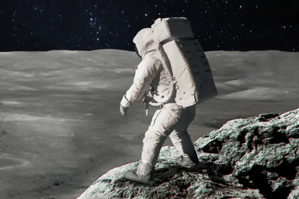 The Modular Lunar Habitats of Foster + Partners
