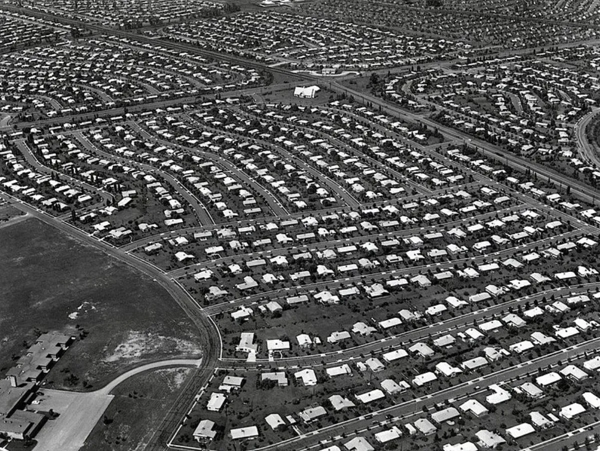 Levittown and the Revolutionized Residential Construction